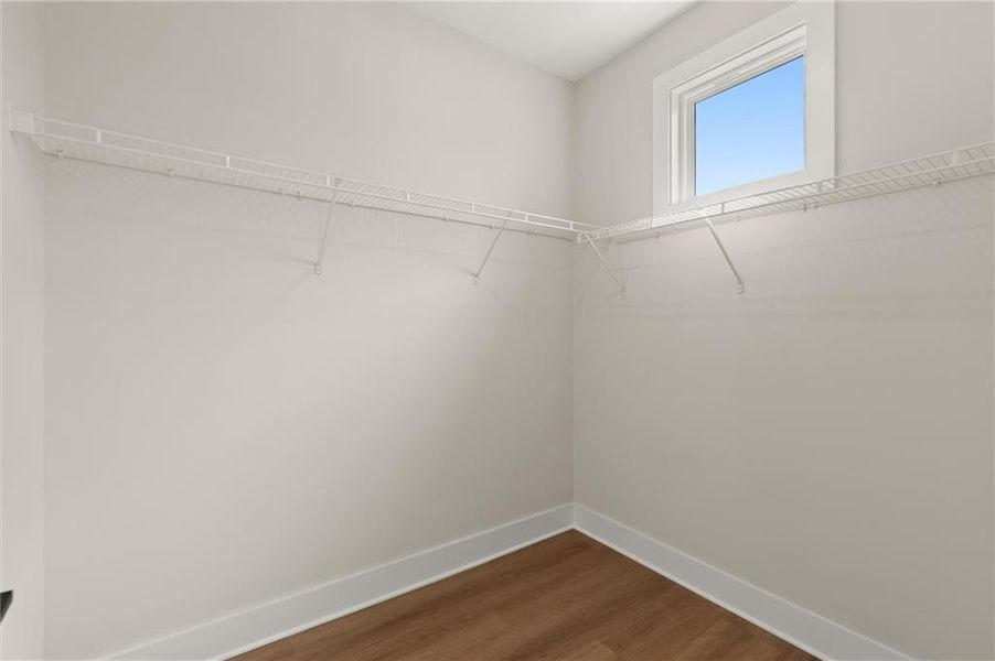 Spacious, unfurnished interior of a new home in , Alpharetta (Image 29).