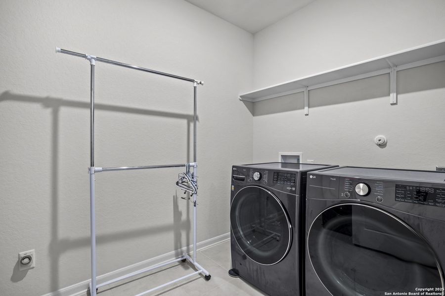 Close-up of interior finishes inside a home in , San Antonio (Image 20). Close-up of interior finishes inside a home in , San Antonio (Image 20).