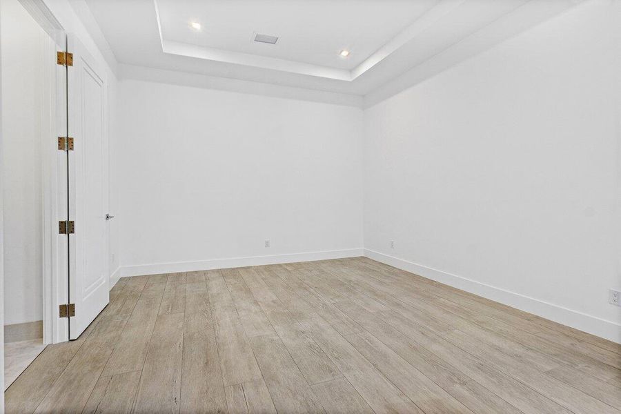 Spacious, unfurnished interior of a new home in , Delray Beach (Image 82).