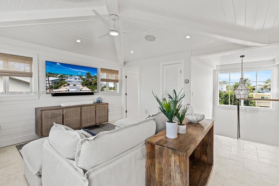 Furnished interior view inside a new home in , Islamorada, Village of Islands (Image 50).