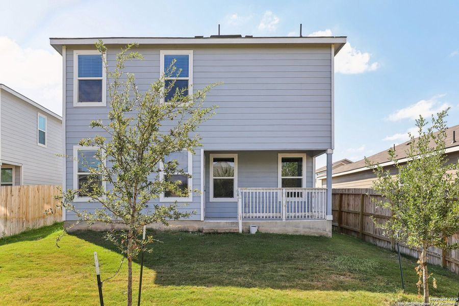 Exterior details and patio area of a home in Solana Ridge, San Antonio (Image 16). Exterior details and patio area of a home in Solana Ridge, San Antonio (Image 16).