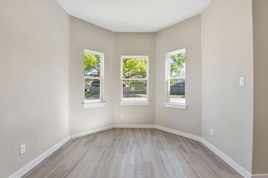 Spacious, unfurnished interior of a new home in , Spring (Image 18).