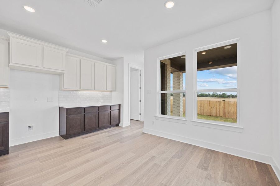 Spacious, unfurnished interior of a new home in Santa Rita Ranch, Liberty Hill (Image 16).