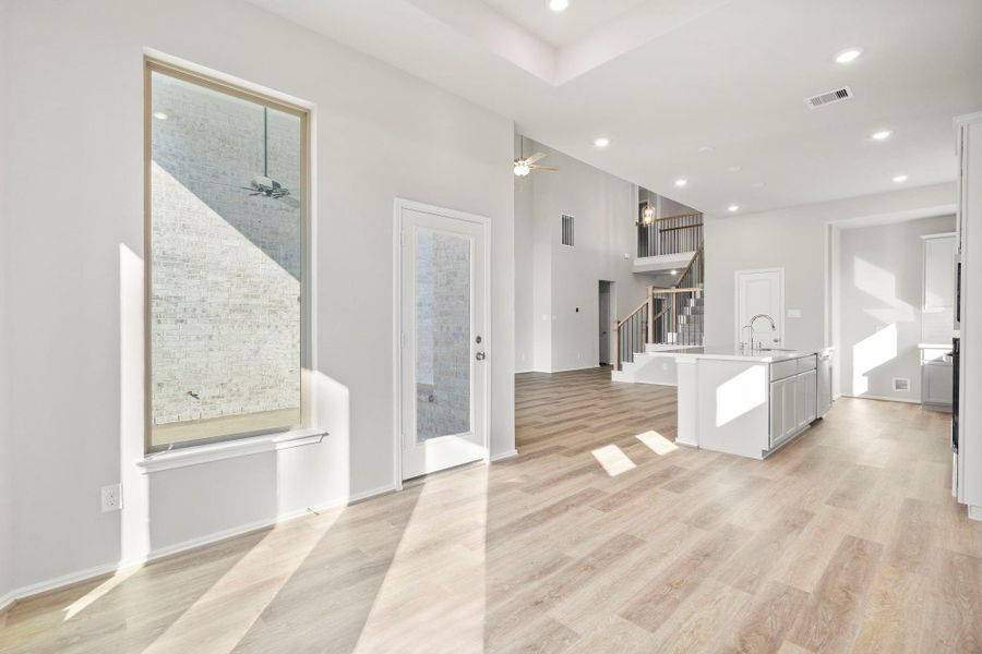 Spacious, unfurnished interior of a new home in Dunham Pointe 50', Cypress (Image 16).