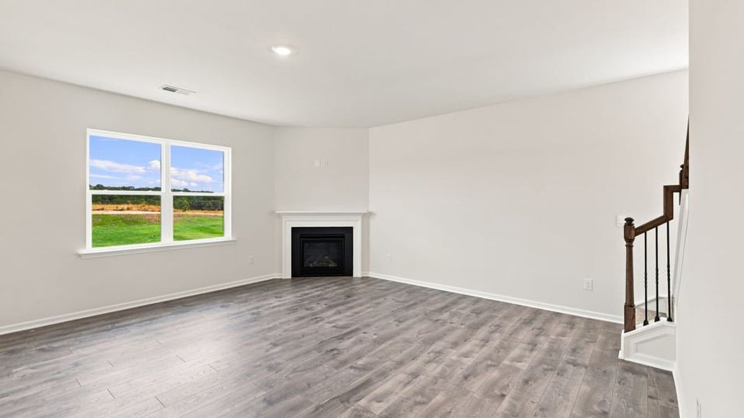 Spacious, unfurnished interior of a new home in Chestnut Ridge, Greenville (Image 21).
