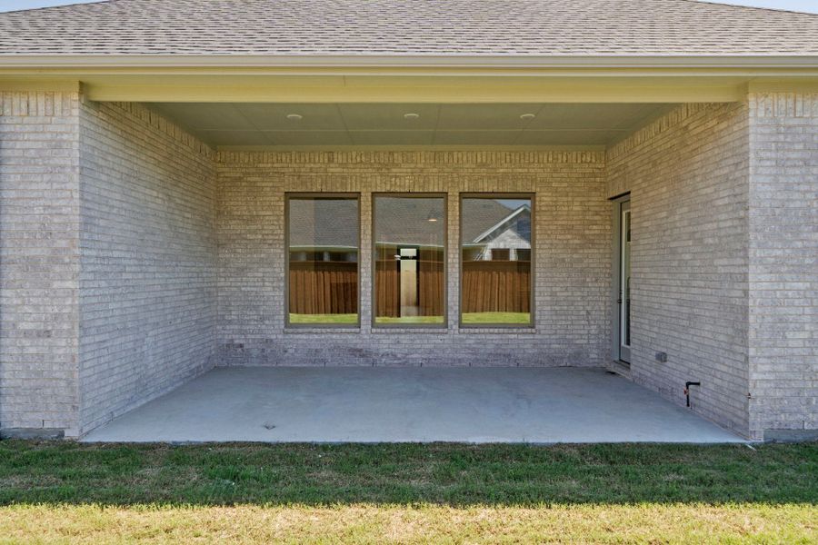 2,710sf New Home in Rockwall, TX. - Slide 7 2,710sf New Home in Rockwall, TX. - Slide 7