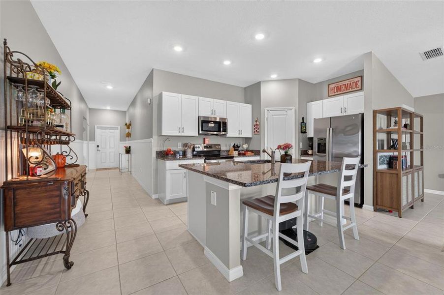 Furnished interior view inside a new home in , Bartow (Image 6).