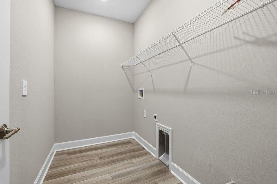 Spacious, unfurnished interior of a new home in Timber Ridge, Plant City (Image 22).