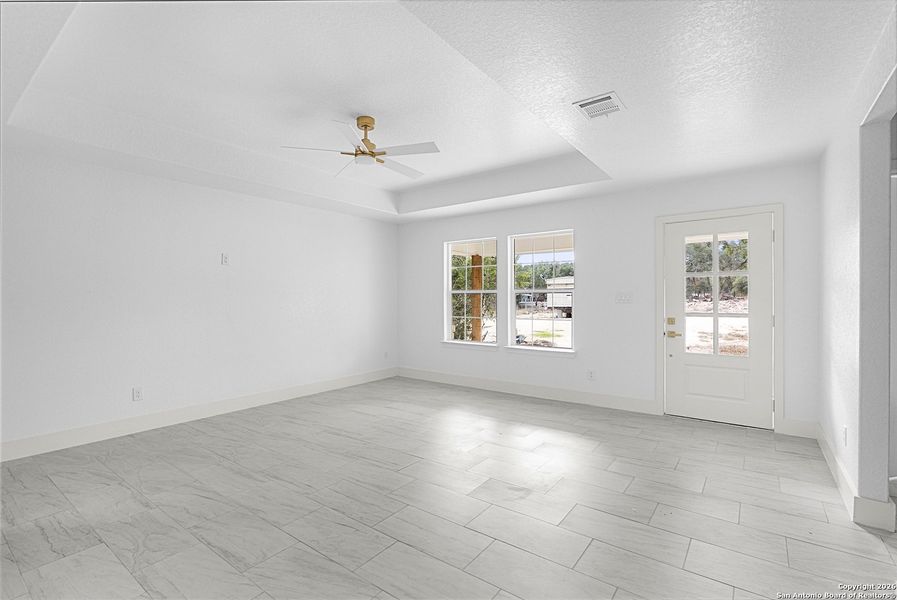 Spacious, unfurnished interior of a new home in , Spring Branch (Image 31).