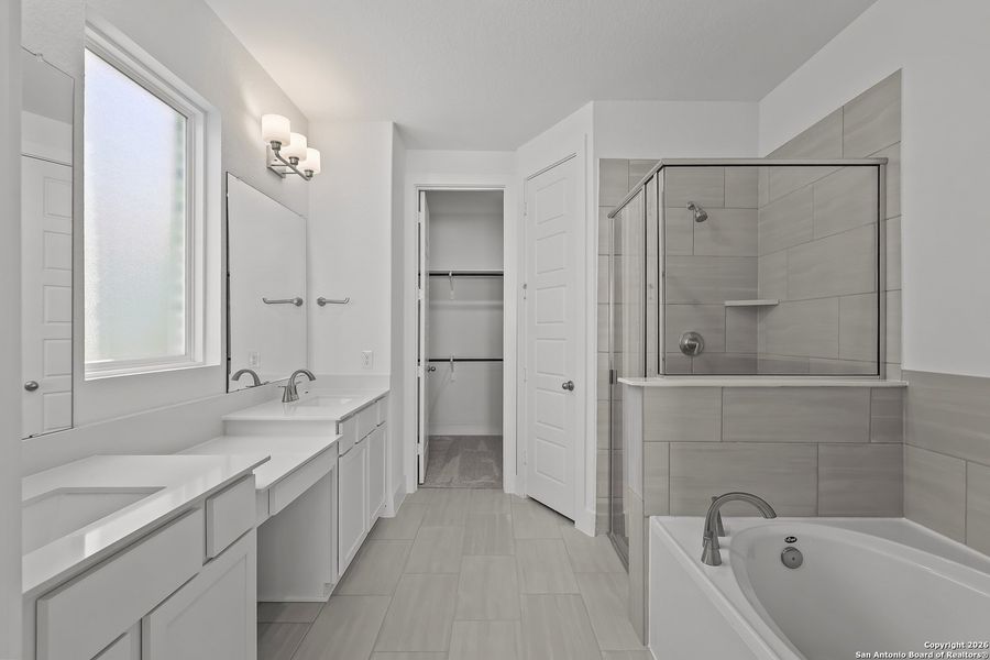 Furnished interior view inside a new home in Mayfair 50', New Braunfels (Image 17).