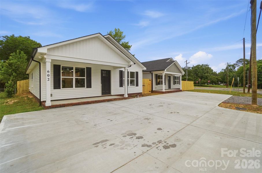 Exterior details and patio area of a home in , Kannapolis (Image 22).