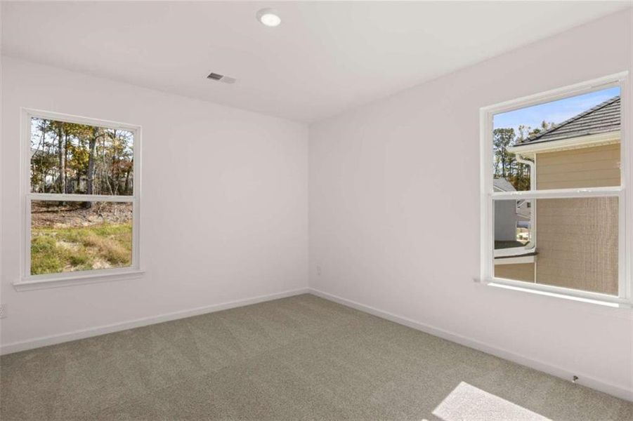 Spacious, unfurnished interior of a new home in Water Oak Estates, Lawrenceville (Image 41).
