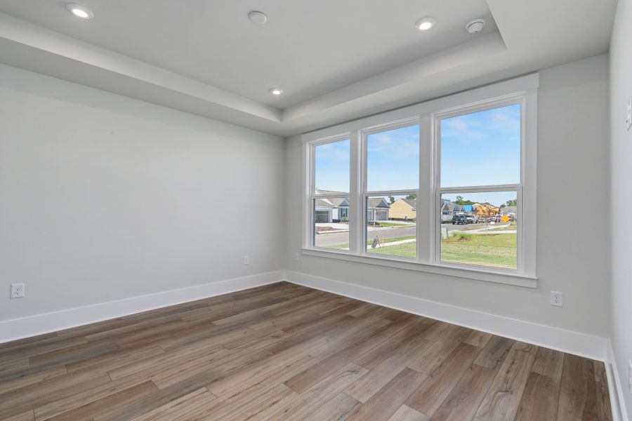 Spacious, unfurnished interior of a new home in Del Webb North Myrtle Beach, Myrtle Beach (Image 16).