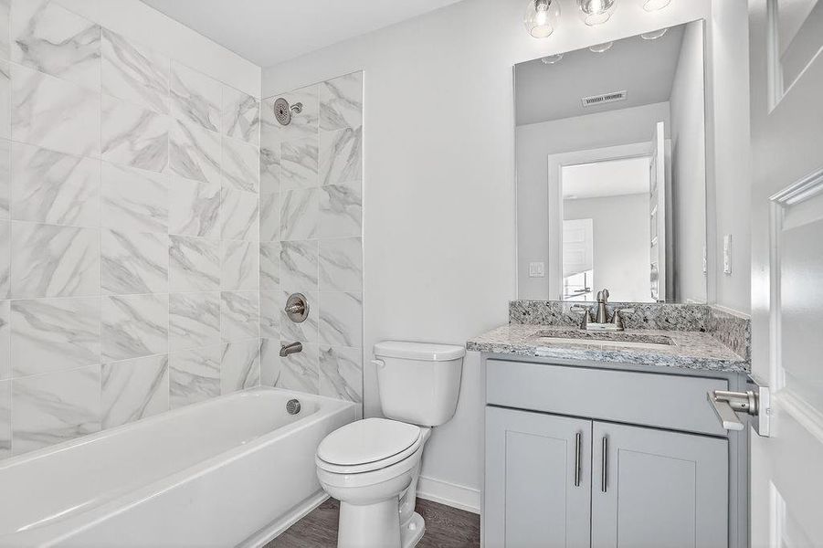 Furnished interior view inside a new home in , Gainesville (Image 5).