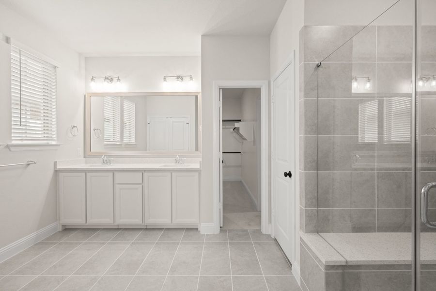 Furnished interior view inside a new home in Creekview Meadows, Pilot Point (Image 8).