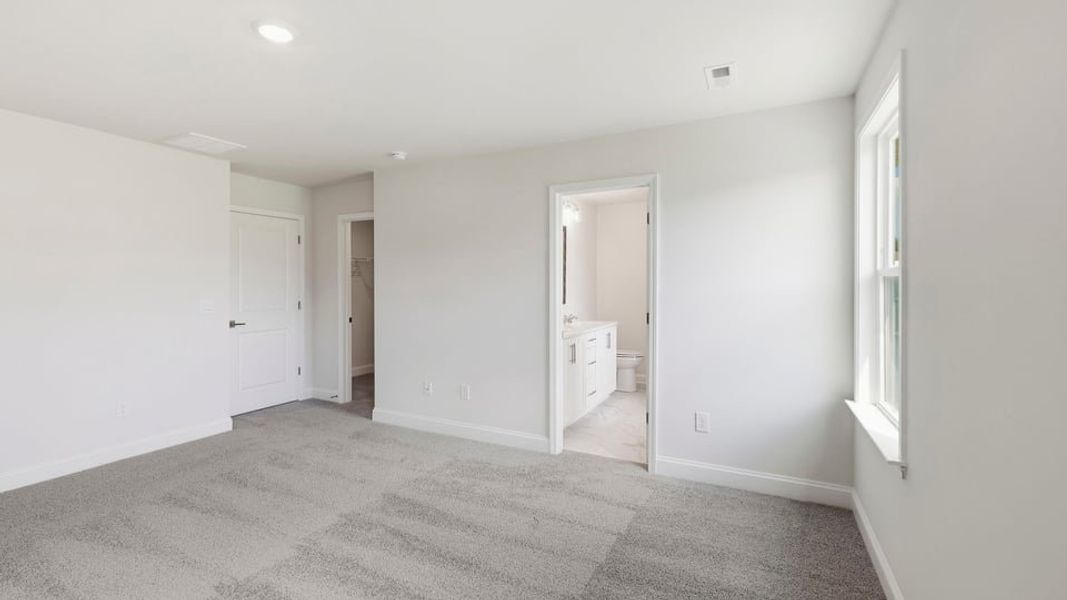 Spacious, unfurnished interior of a new home in Briargate, Fountain Inn (Image 33).