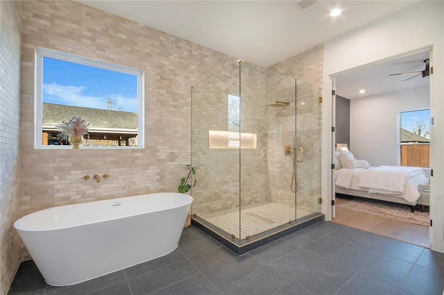 Furnished interior view inside a new home in , Dallas (Image 22).