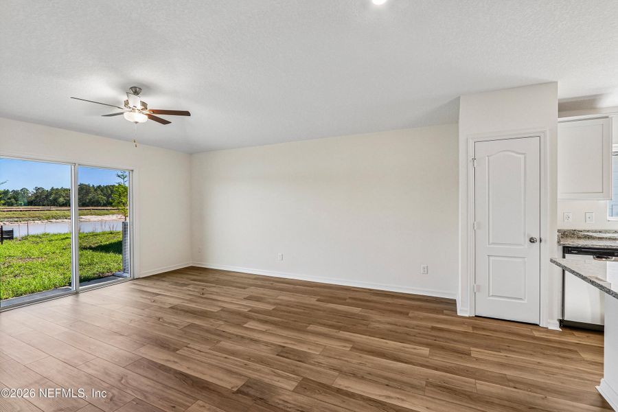 Spacious, unfurnished interior of a new home in , Jacksonville (Image 24).