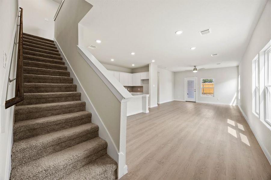 Image 18 of a home in MiraVerde. Image 18 of a home in MiraVerde.