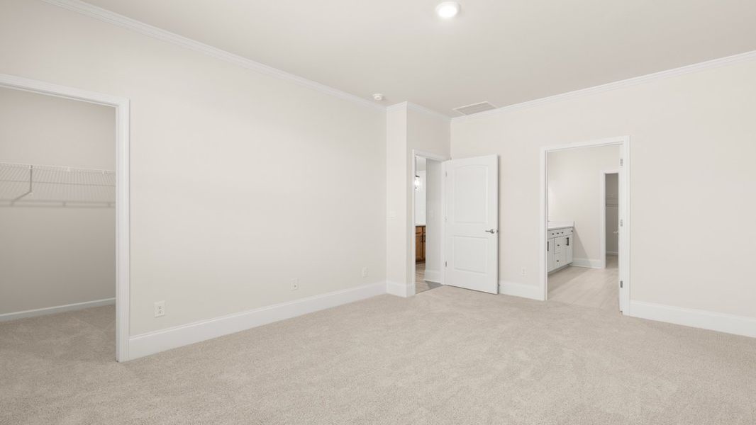 Representative unfurnished interior of a home built from the Clifton by D.R. Horton in Hamptons at Riverwood North, Dallas (Image 25).