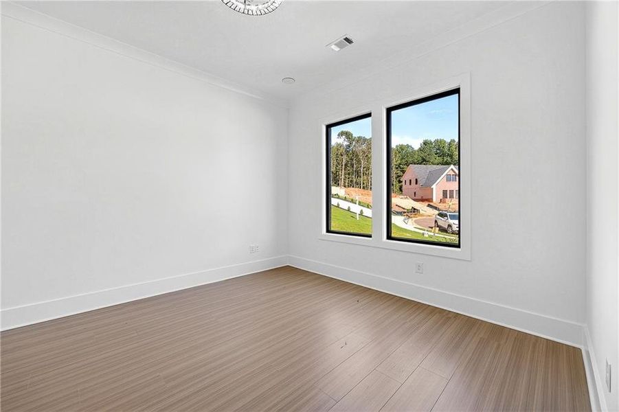 Spacious, unfurnished interior of a new home in , Auburn (Image 35).