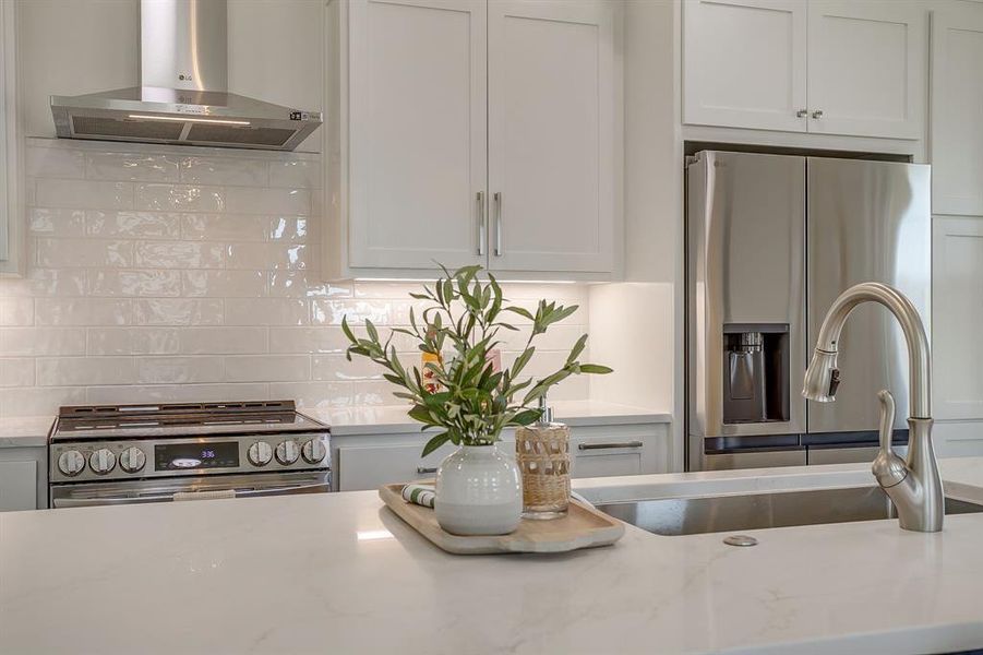 Close-up of interior finishes inside a home in , Granbury (Image 18).