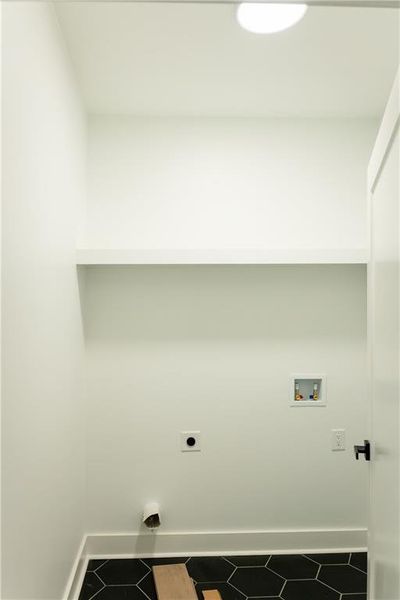 Spacious, unfurnished interior of a new home in , Atlanta (Image 56).