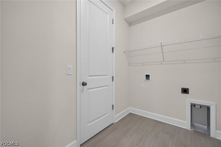 Spacious, unfurnished interior of a new home in Cape Coral, Cape Coral (Image 30). Spacious, unfurnished interior of a new home in Cape Coral, Cape Coral (Image 30).