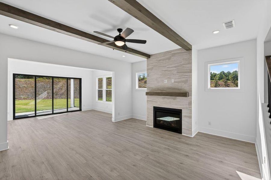 Spacious, unfurnished interior of a new home in Wayt Farm, Cumming (Image 16).