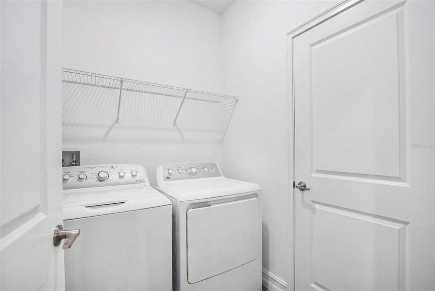 Close-up of interior finishes inside a home in , Lutz (Image 22).