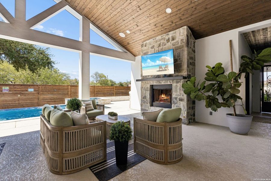 Exterior details and patio area of a home in , Leon Valley (Image 35).