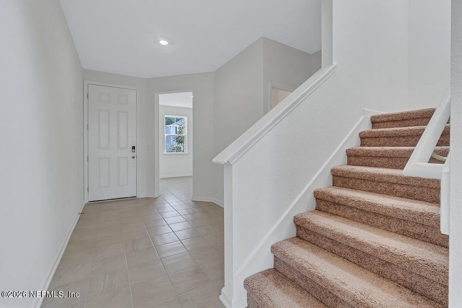 Spacious, unfurnished interior of a new home in Panther Creek, Jacksonville (Image 18).