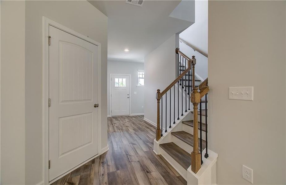 Spacious, unfurnished interior of a new home in Enclave at Evergreen, Fairburn (Image 18).