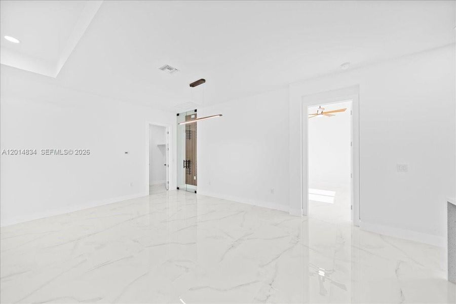 Spacious, unfurnished interior of a new home in , Lehigh Acres (Image 46).