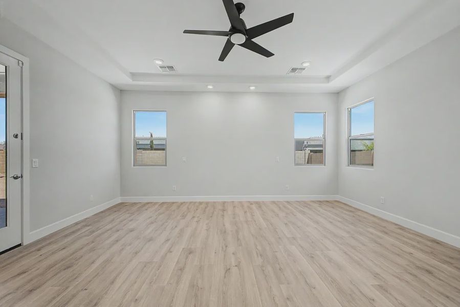 Spacious, unfurnished interior of a new home in Bellero Estates, Queen Creek (Image 23). Spacious, unfurnished interior of a new home in Bellero Estates, Queen Creek (Image 23).