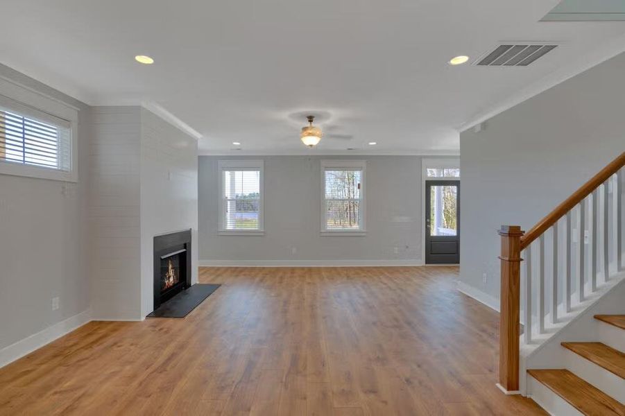 Spacious, unfurnished interior of a new home in Sweetgrass Station, Summerville (Image 18).