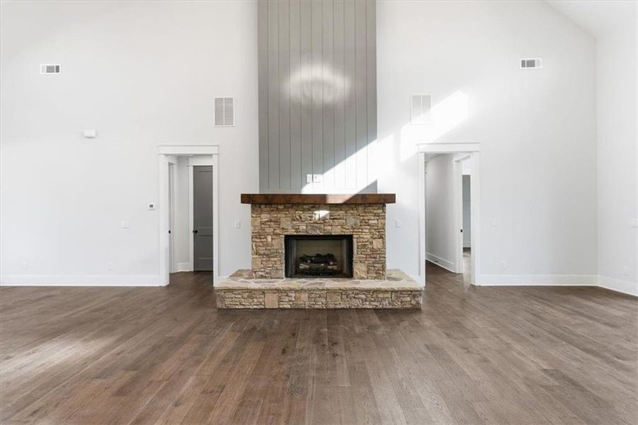 Furnished interior view inside a new home in , Cartersville (Image 15).