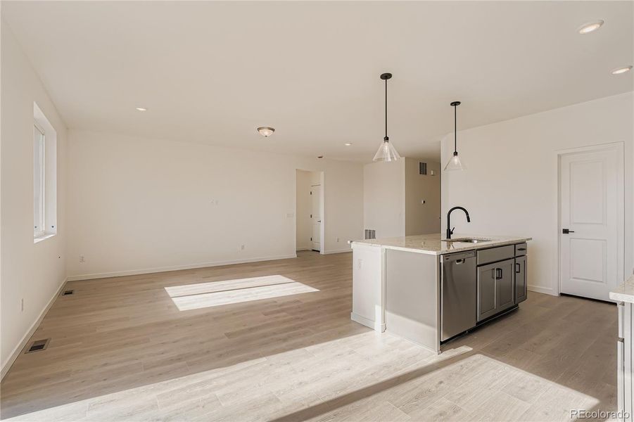 Spacious, unfurnished interior of a new home in Wolf Creek Run, Strasburg (Image 20).