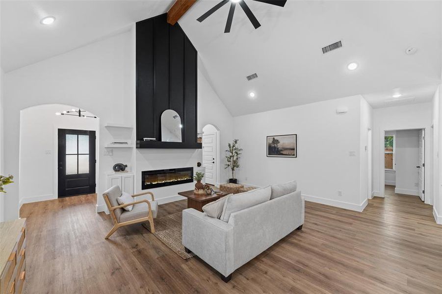 Furnished interior view inside a new home in , Fort Worth (Image 11).