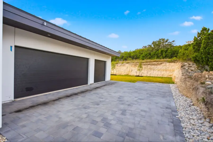 Exterior details and patio area of a home in , San Antonio (Image 44).