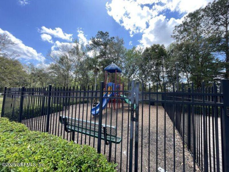 Image 16 of a home in .