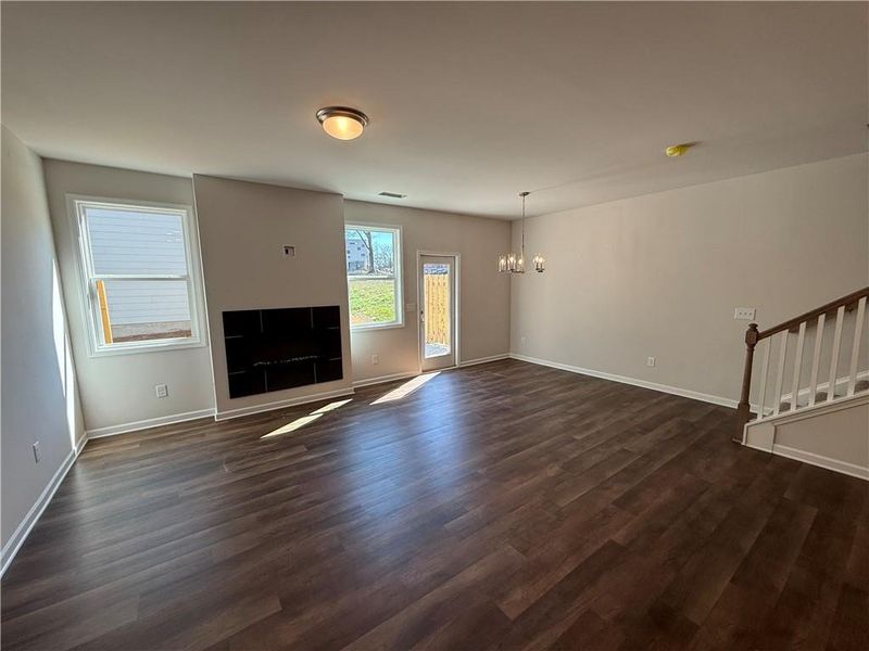 Spacious, unfurnished interior of a new home in Longview Run, Decatur (Image 11).