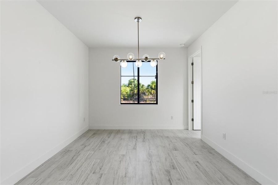 Spacious, unfurnished interior of a new home in , Port Charlotte (Image 16).