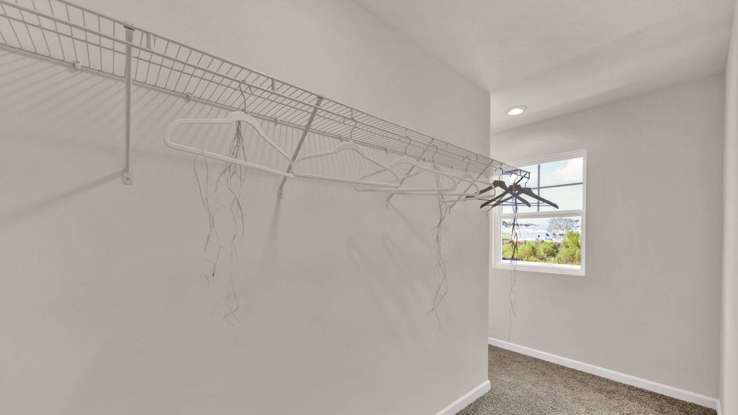 Spacious, unfurnished interior of a new home in Evergreen Landing, Rossville (Image 20).