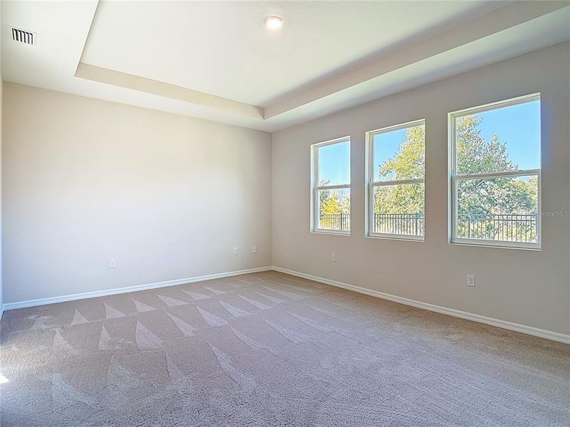 Spacious, unfurnished interior of a new home in Mirada, San Antonio (Image 54).