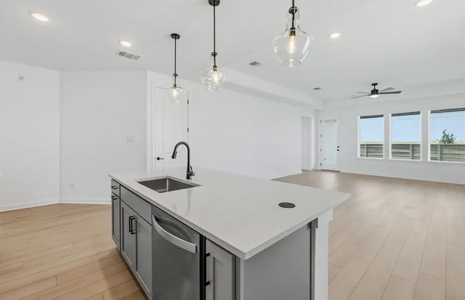 Furnished interior view inside a new home in Kuempel Farms, Pflugerville (Image 9).