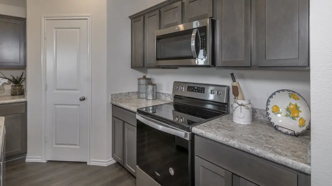 Furnished interior view inside a new home in The Reserve at Timber Creek, Lindale (Image 19). Furnished interior view inside a new home in The Reserve at Timber Creek, Lindale (Image 19).