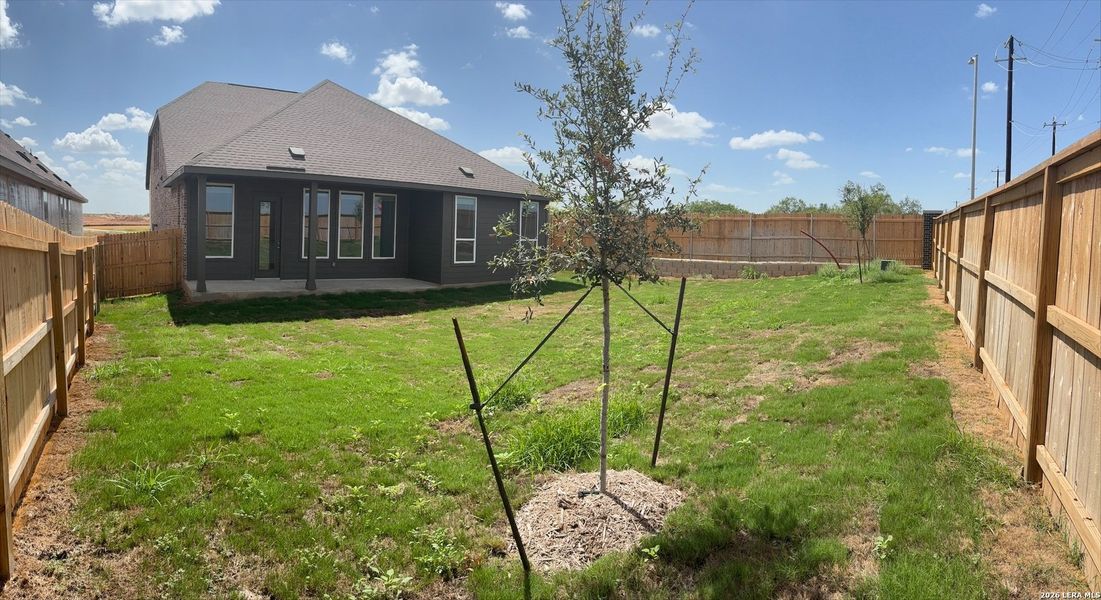Exterior details and patio area of a home in Northlake, San Antonio (Image 2).