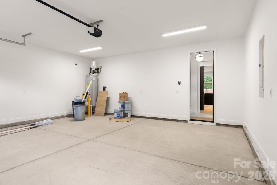 Spacious, unfurnished interior of a new home in , Charlotte (Image 24).