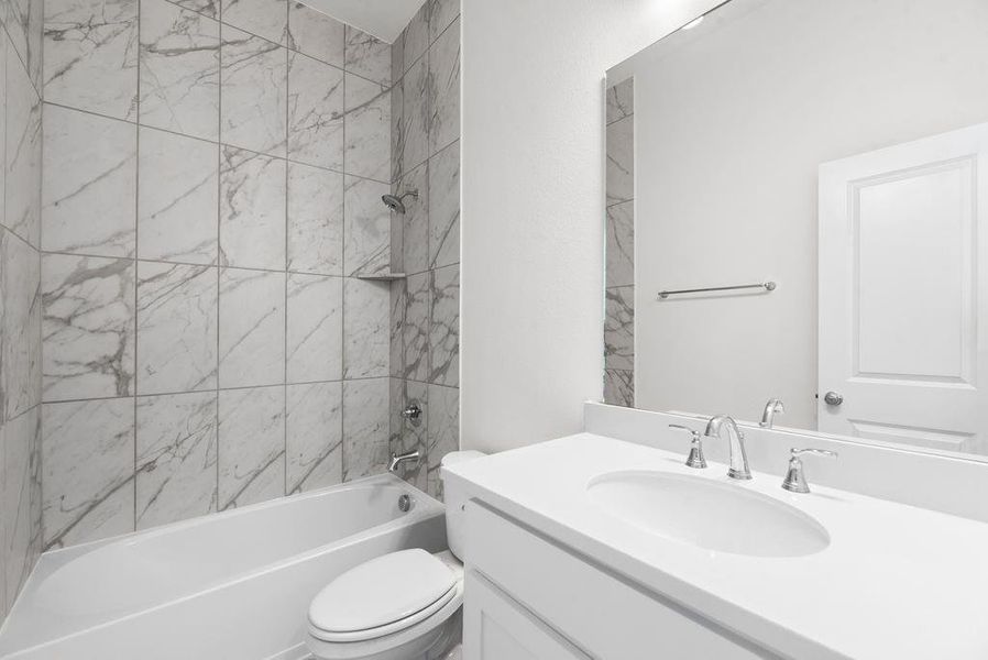 Furnished interior view inside a new home in Silverleaf Estates in Frisco, Frisco (Image 13).